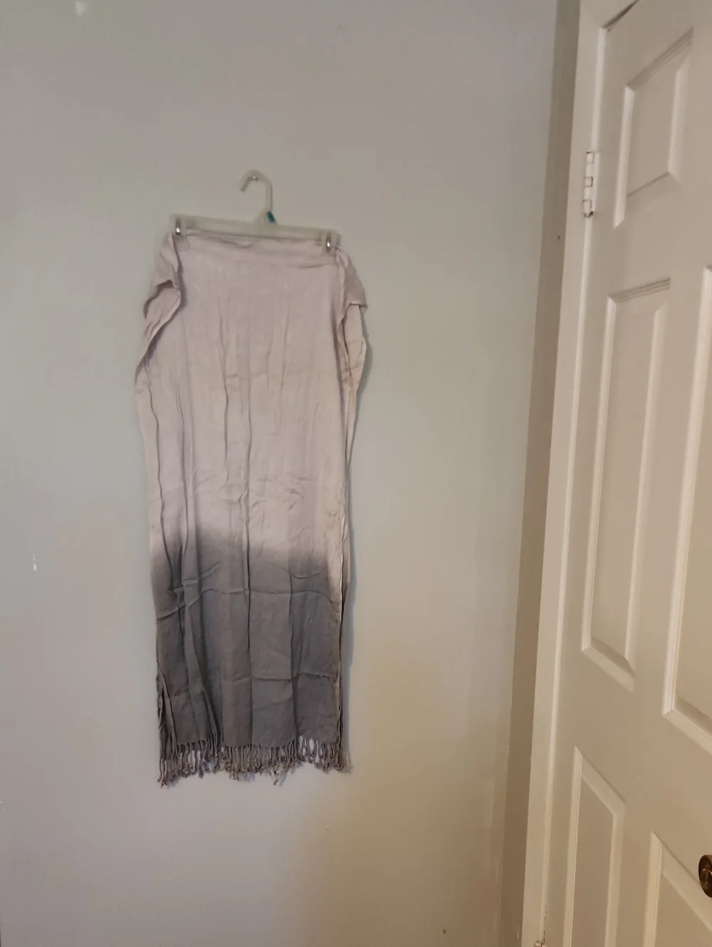 Source Unknown Gradient Fringe Wrap scarf in light gray